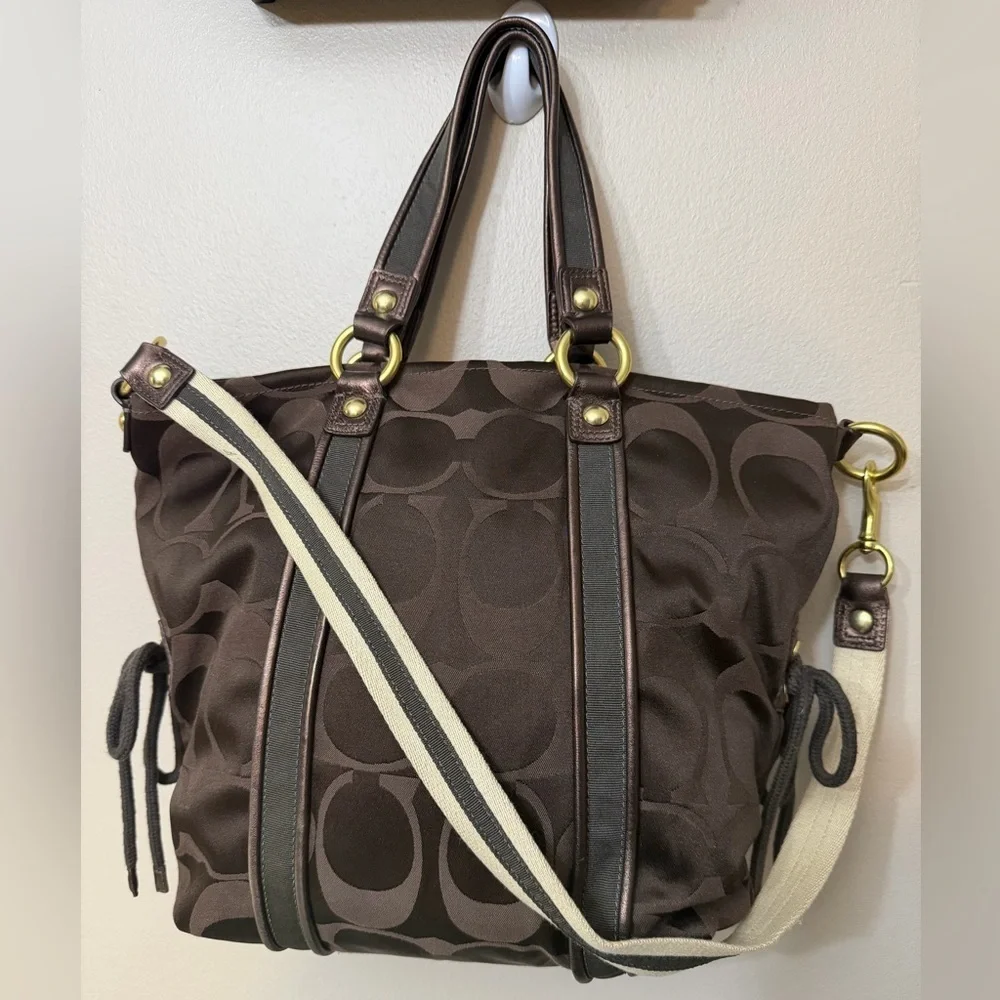 Coach Brown Signature Tote with Contrast Cream Strap#F13843